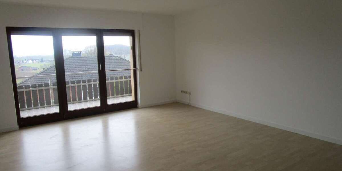 Etagenwohnung Porta Westfalica Lohfeld - 4 Zimmer, 107 m&sup2;, 850&euro; | Angebot:26104801