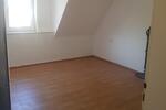 Dachgeschoßwohnung Eschershausen - 2.5 Zimmer, 90 m&sup2;, 500&euro; | Angebot:26690145