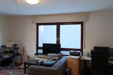 Zwischenmiete - 25qm mit Terasse in 4er WG 1 zimmer