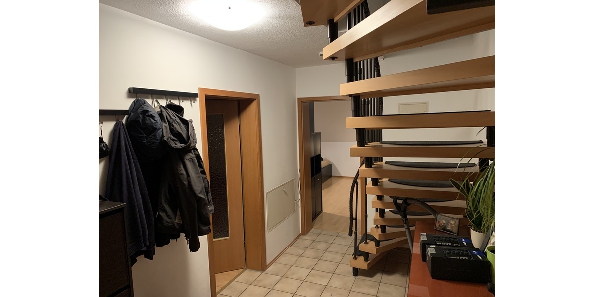 Helles Zimmer im eigenen Stockwerk + eigenem Bad (2er WG) - Zimmer Augsburg Lechhausen | Angebot:27022949