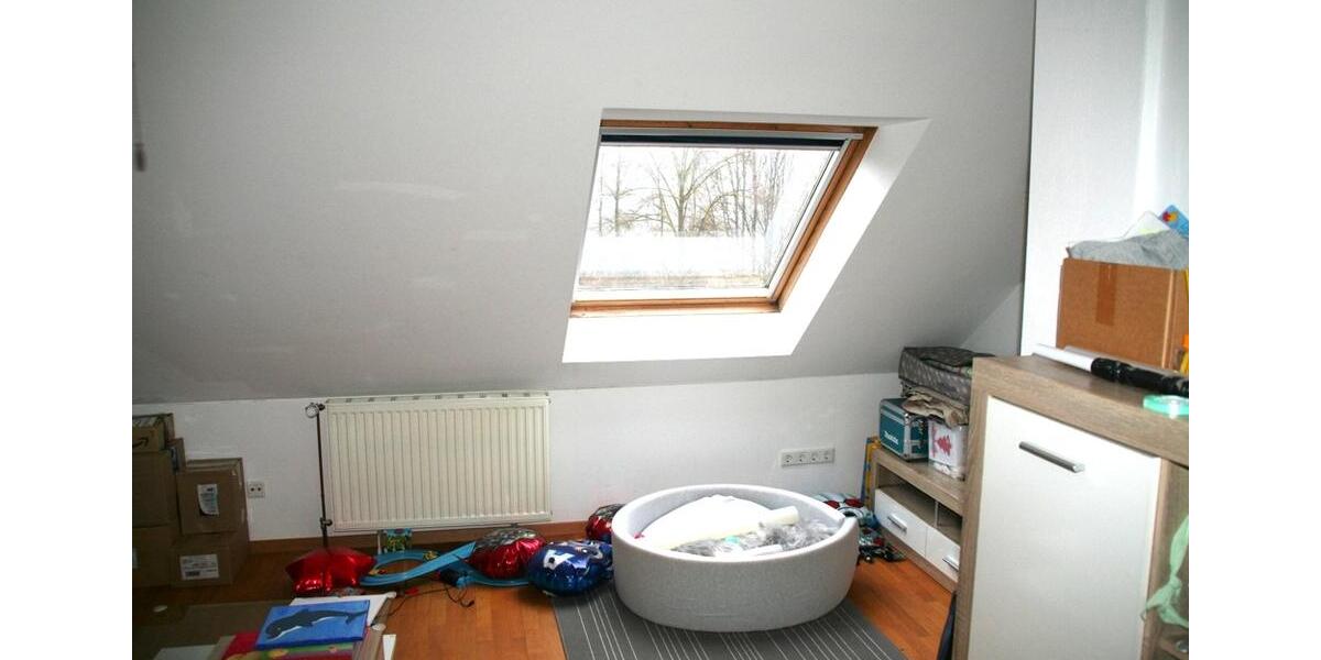 Reihenhaus Laatzen - 6 Zimmer, 150 m&sup2;, 1.550&euro; | Angebot:25612681