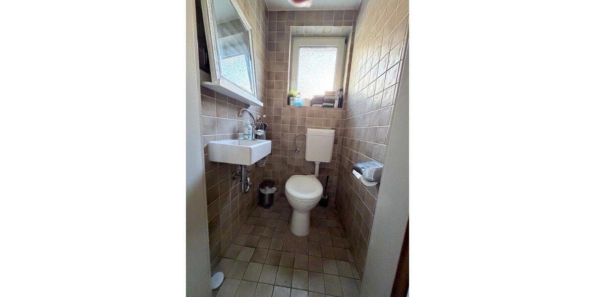 Erdgeschoßwohnung Siegen - 3 Zimmer, 124 m&sup2;, 1.150&euro; | Angebot:26583080