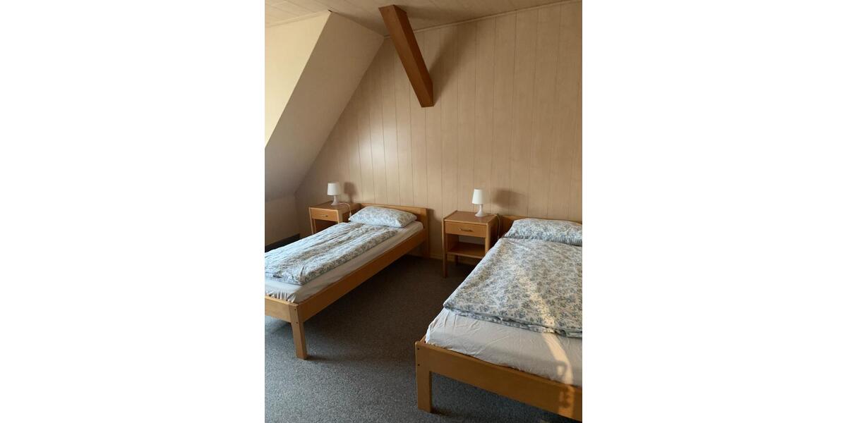 Wohnen auf Zeit Bad Arolsen - 3 Zimmer, 85 m&sup2;, 20&euro; | Angebot:24805475