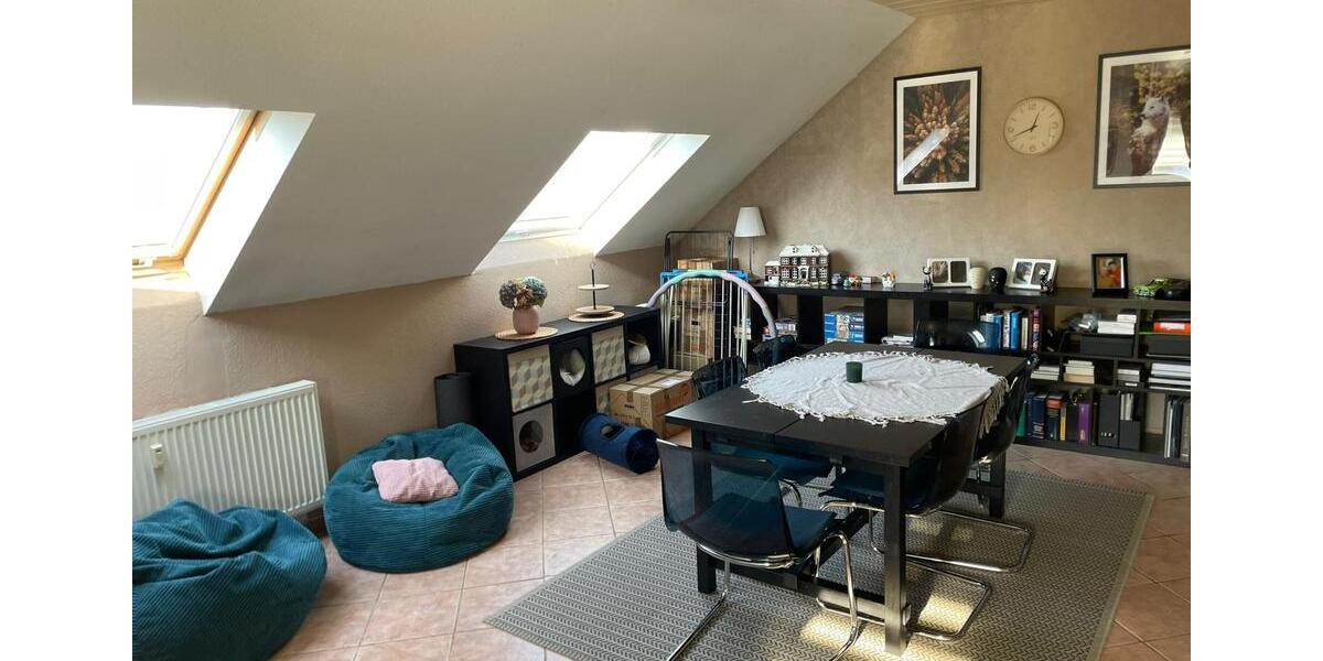 Dachgeschoßwohnung Heusweiler - 4 Zimmer, 98 m&sup2;, 920&euro; | Angebot:23870759