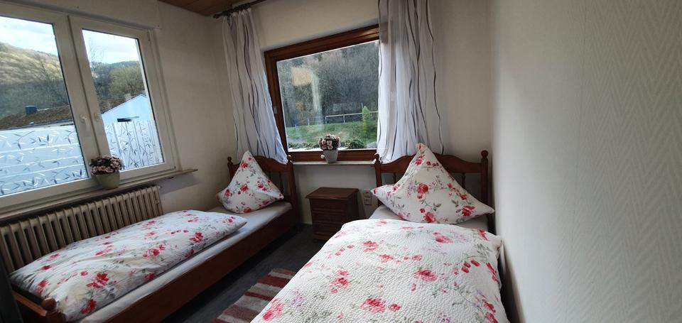 Wohnen auf Zeit Waldrach - 2 Zimmer, 50 m&sup2;, 15&euro; | Angebot:26336846