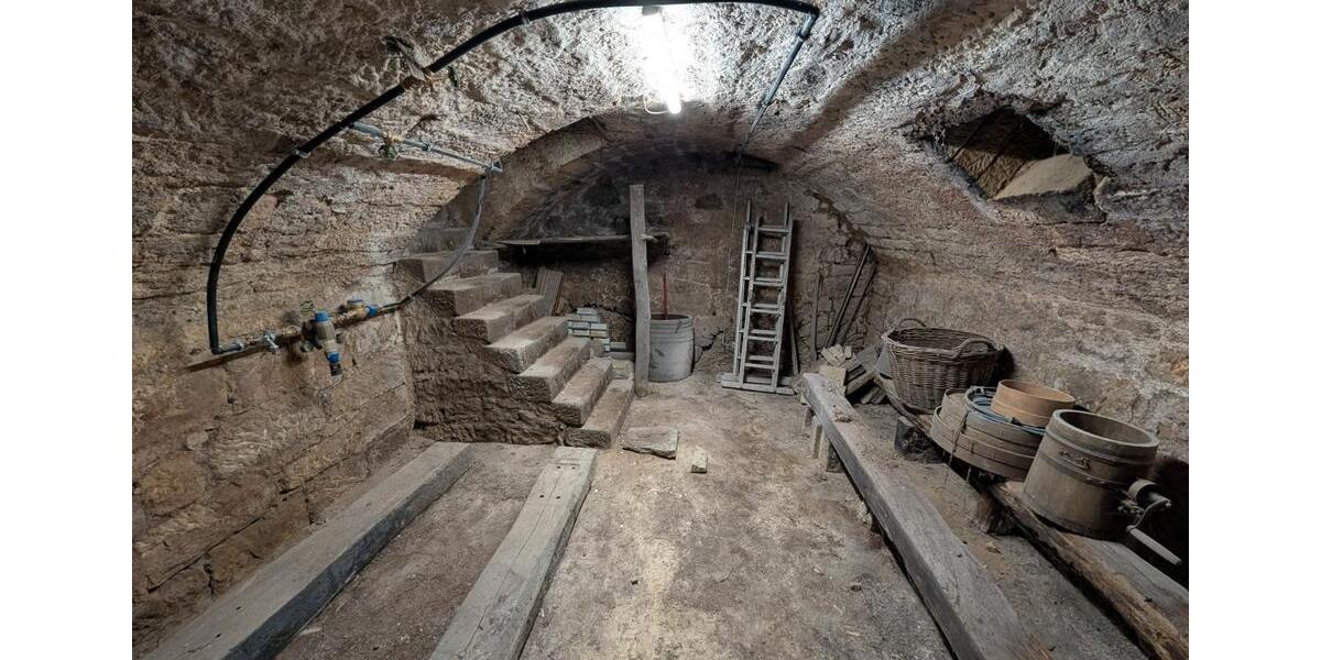 Bauernhaus, Landhaus Rottenburg am Neckar - 7 Zimmer, 200 m&sup2;, 1.750&euro; | Angebot:26041525