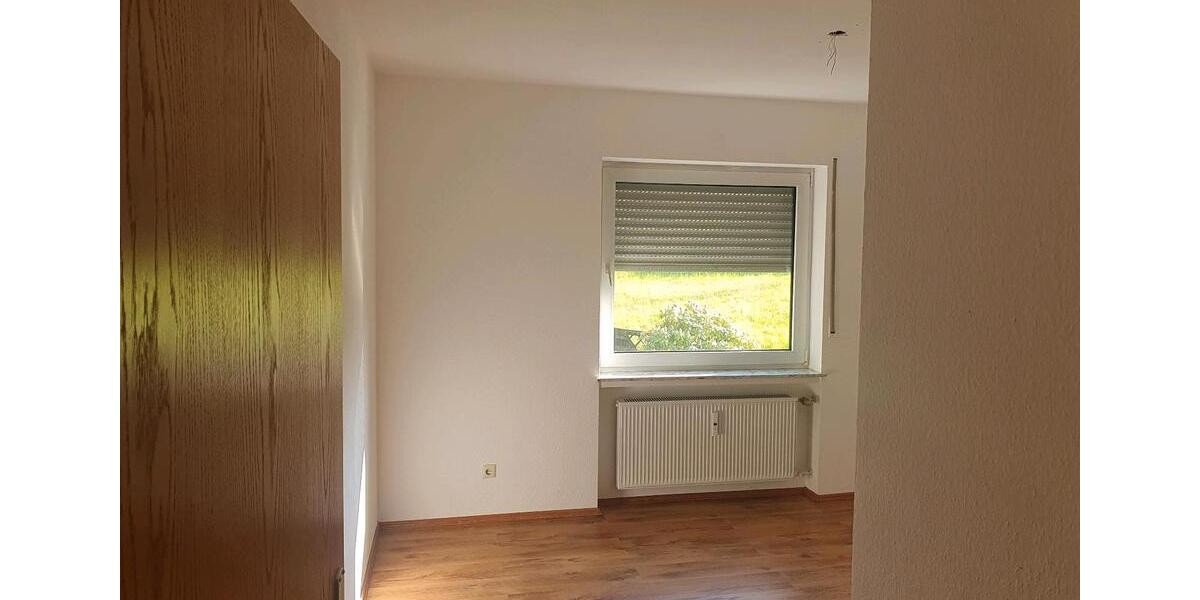 Etagenwohnung Bergneustadt - 3 Zimmer, 80 m&sup2;, 620&euro; | Angebot:26554313