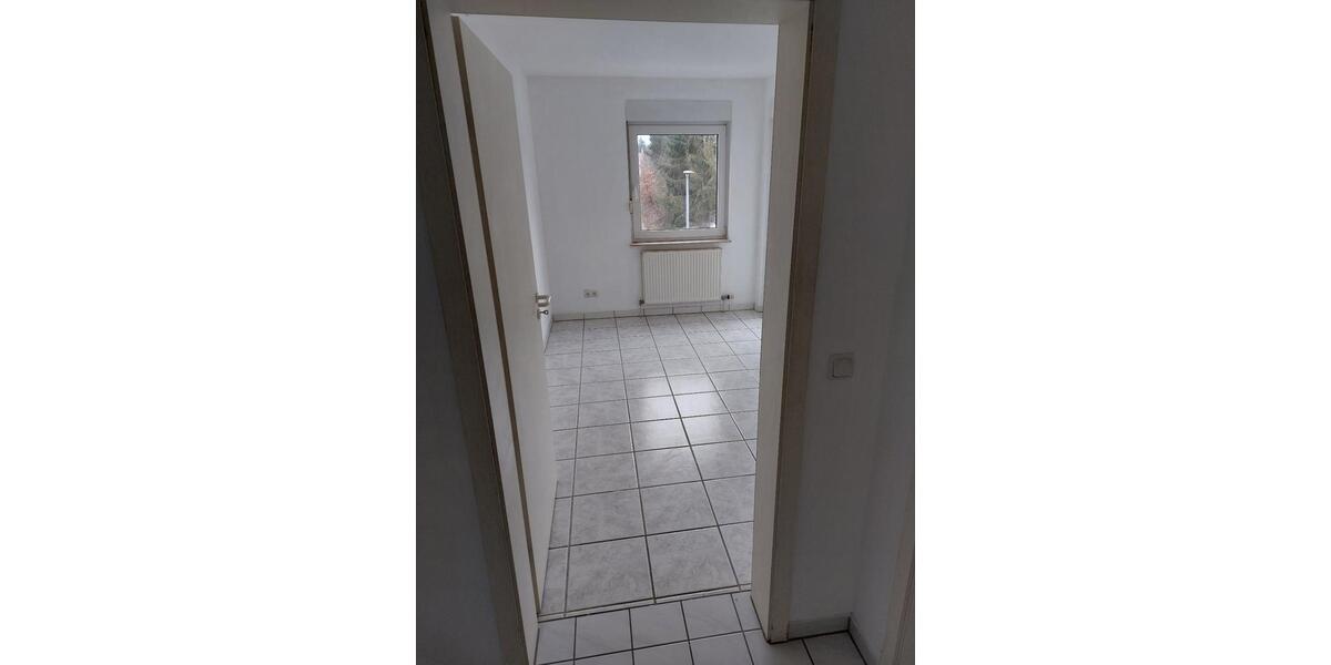 Etagenwohnung Sankt Ingbert - 3 Zimmer, 83 m&sup2;, 830&euro; | Angebot:26321533