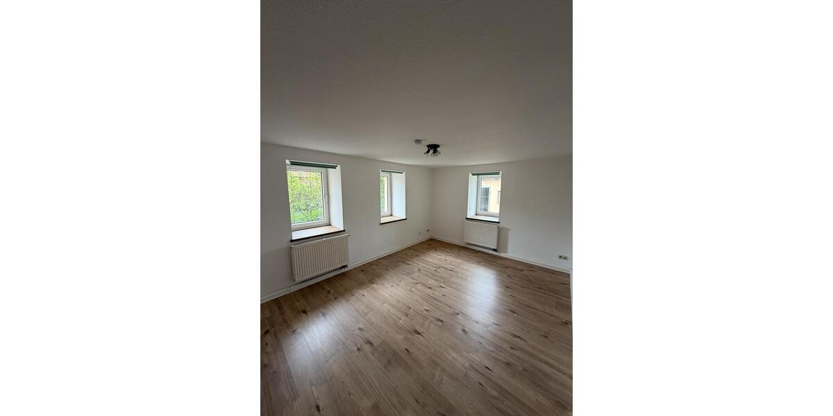 Einfamilienhaus Taucha - 8 Zimmer, 200 m&sup2;, 1.800&euro; | Angebot:26610330