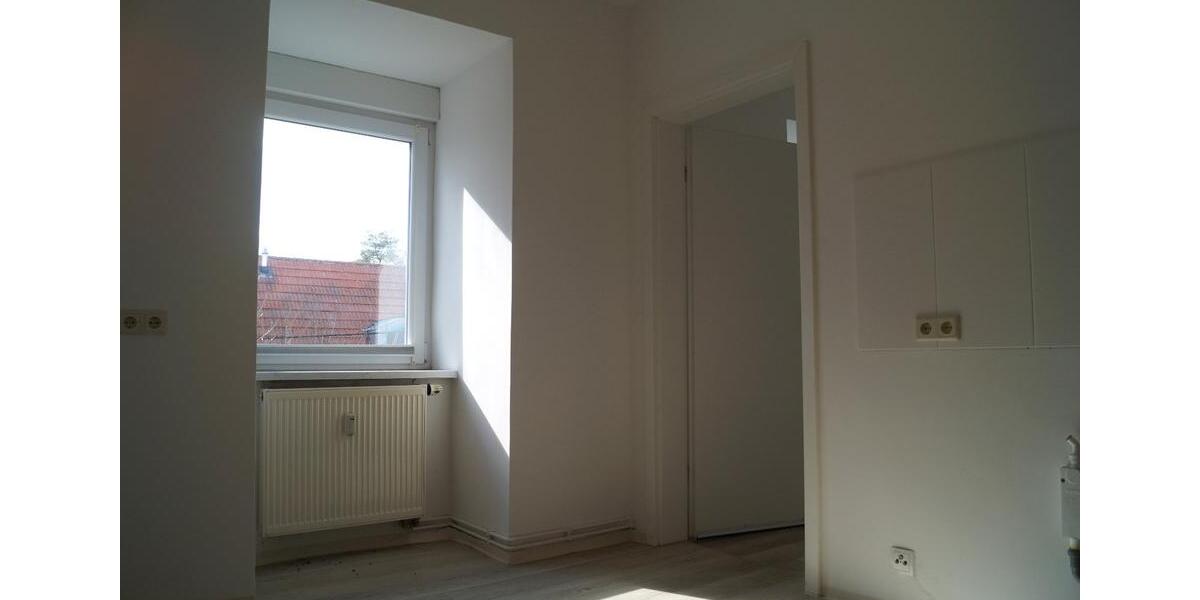 Etagenwohnung Teutschenthal - 2 Zimmer, 40 m&sup2;, 300&euro; | Angebot:25269842
