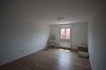 Wohnung Straubenhardt - 4 Zimmer, 123 m&sup2;, 1.250&euro; | Angebot:25292150