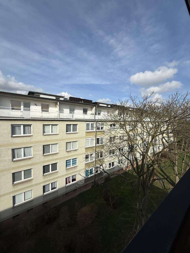 Wohnung zum Mieten in Duisburg 379 € 48 m²
