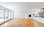 Moderne Erdgeschosswohnung mit Terrasse und EBK 3 zimmer