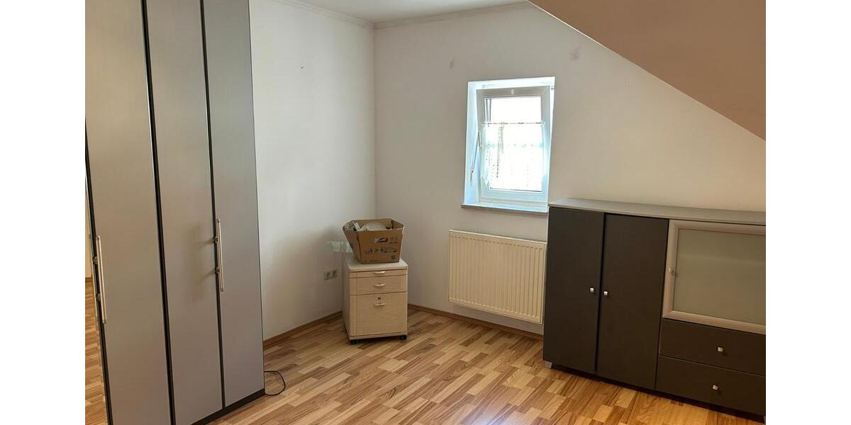Dachgeschoßwohnung Aldersbach - 1 Zimmer, 44 m&sup2;, 330&euro; | Angebot:25293608