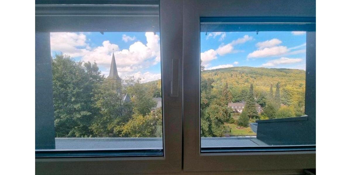 Dachgeschoßwohnung Wuppertal Lichtenplatz - 2 Zimmer, 80 m&sup2;, 940&euro; | Angebot:26483898