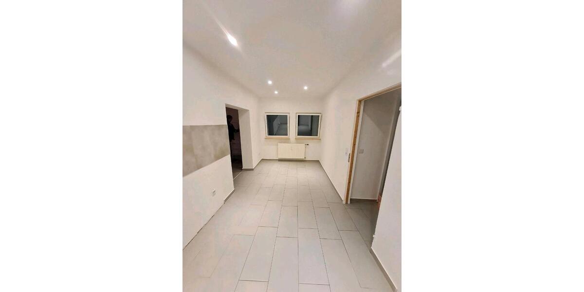 Erdgeschoßwohnung Wissen - 5 Zimmer, 140 m&sup2;, 850&euro; | Angebot:26116256