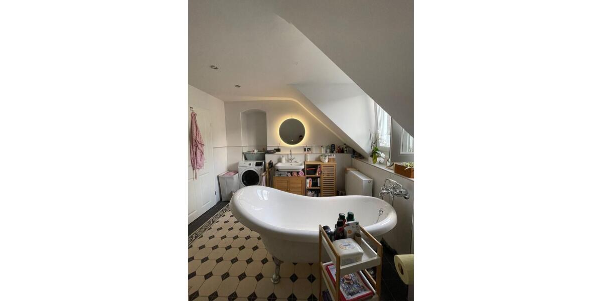 Dachgeschoßwohnung Kirn - 3.5 Zimmer, 125 m&sup2;, 820&euro; | Angebot:25989171