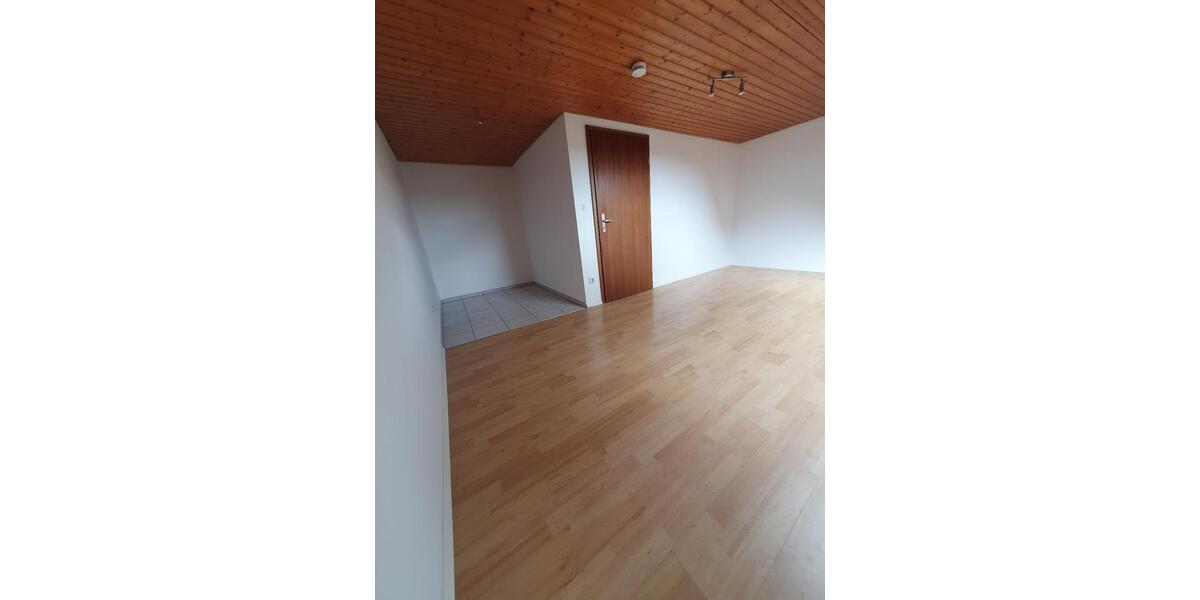 Doppelhaushälfte Parkstetten - 5 Zimmer, 115 m&sup2;, 870&euro; | Angebot:26634672