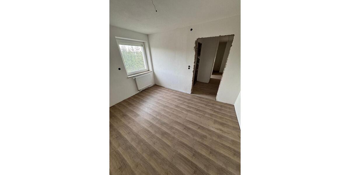 Etagenwohnung Treuchtlingen - 4 Zimmer, 70 m&sup2;, 680&euro; | Angebot:26042050