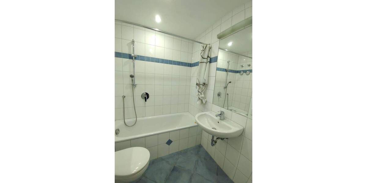 Etagenwohnung Mannheim Neckarstadt - 2 Zimmer, 61 m&sup2;, 690&euro; | Angebot:25699477