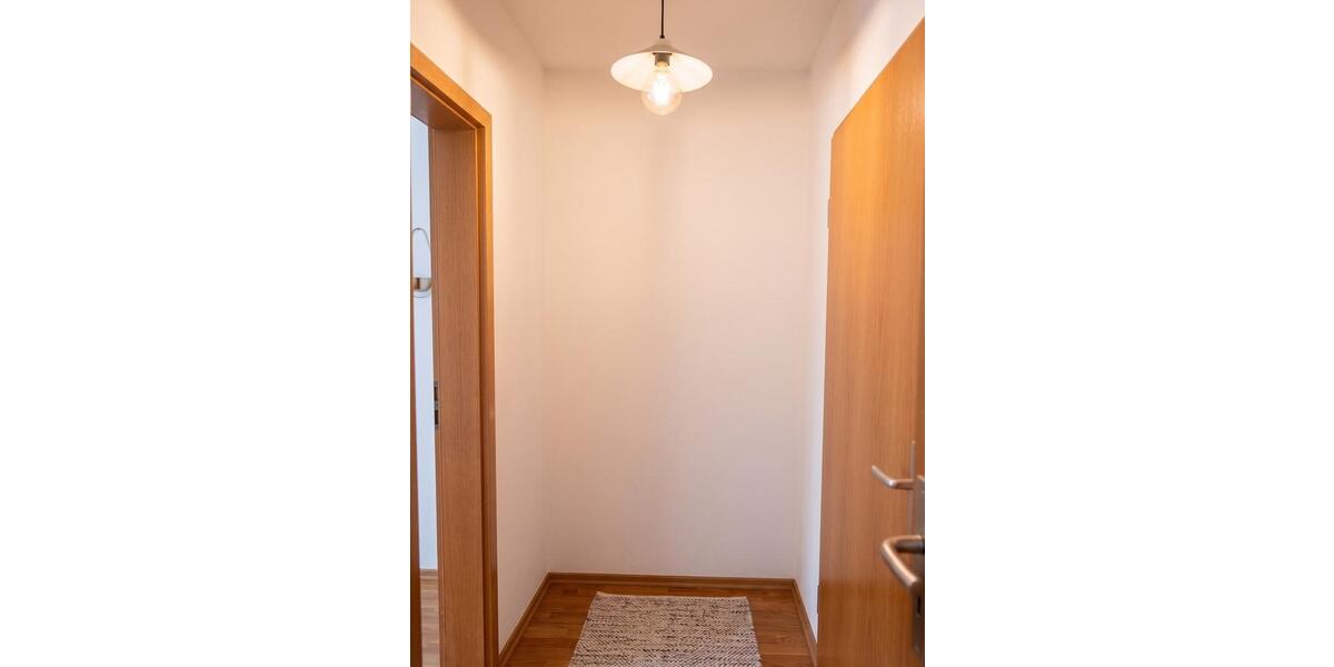 Erdgeschoßwohnung Obertraubling - 1 Zimmer, 30 m&sup2;, 600&euro; | Angebot:26505714