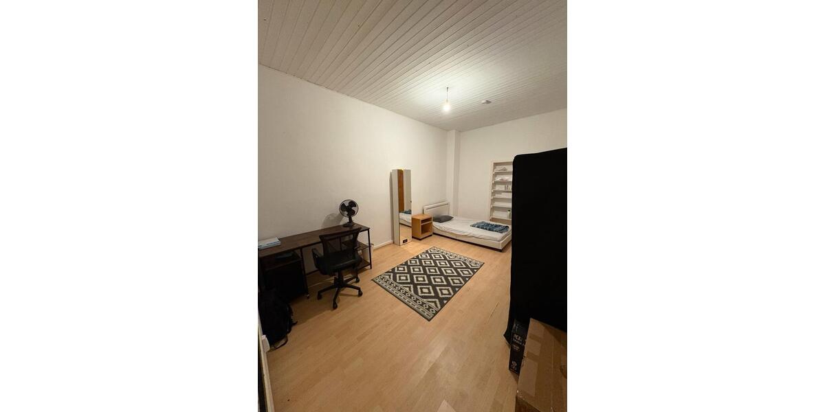 Wohnen auf Zeit Bochum Bochum-Mitte - 17 Zimmer, 90 m&sup2;, 360&euro; | Angebot:26017293