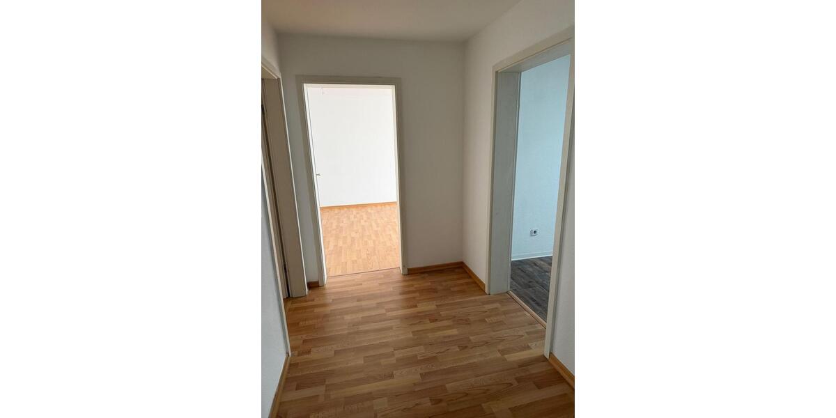Dachgeschoßwohnung Aschersleben - 3 Zimmer, 66 m&sup2;, 430&euro; | Angebot:24862412