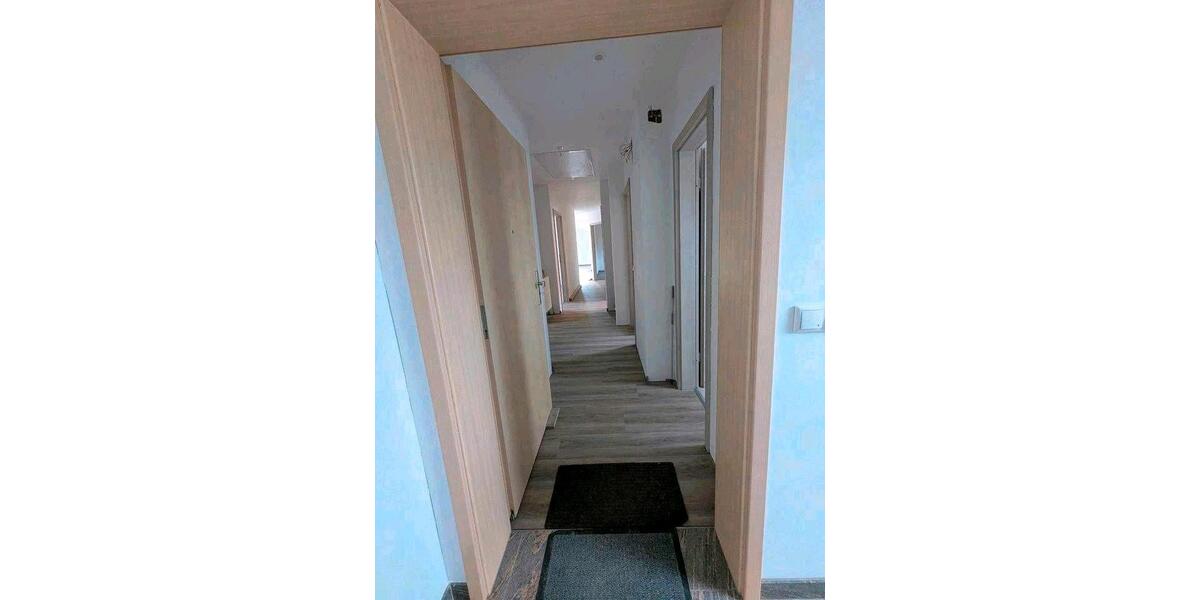 Dachgeschoßwohnung Obergünzburg - 5 Zimmer, 117 m&sup2;, 1.100&euro; | Angebot:26462937