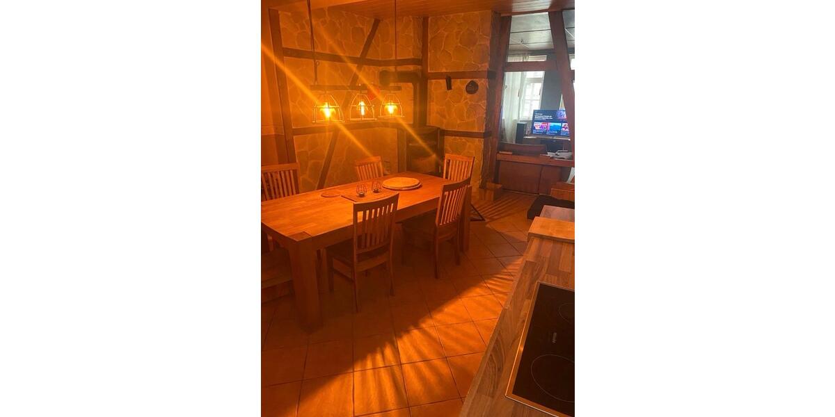 Wohnen auf Zeit Bad Salzdetfurth - 1 Zimmer, 12 m&sup2;, 300&euro; | Angebot:26477707