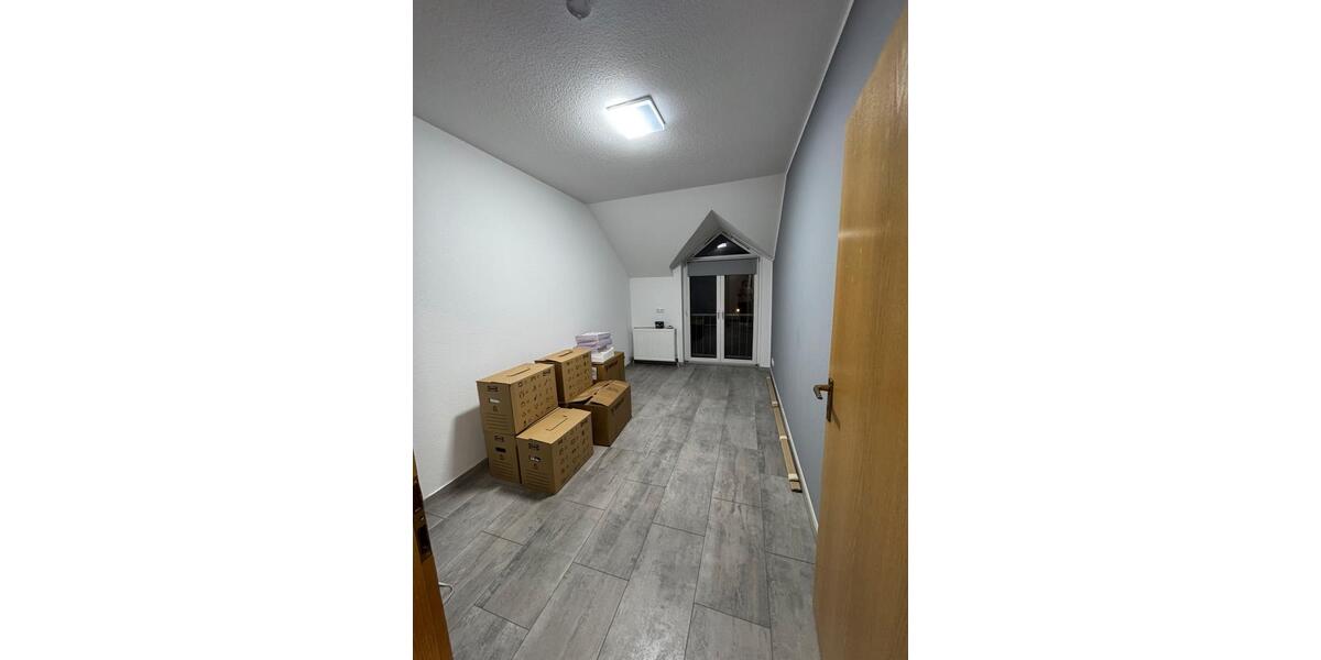 Etagenwohnung Bad Arolsen - 3 Zimmer, 80 m&sup2;, 840&euro; | Angebot:24819197