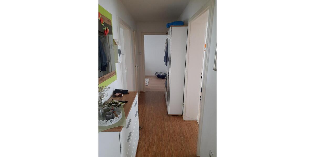 3-Zimmer Wohnung mit Einbauküche Stellplatz 3 zimmer