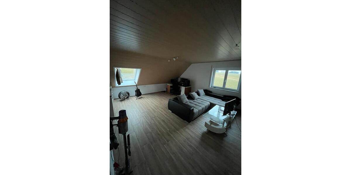 Dachgeschoßwohnung Attenweiler - 2 Zimmer, 88 m&sup2;, 875&euro; | Angebot:24742857