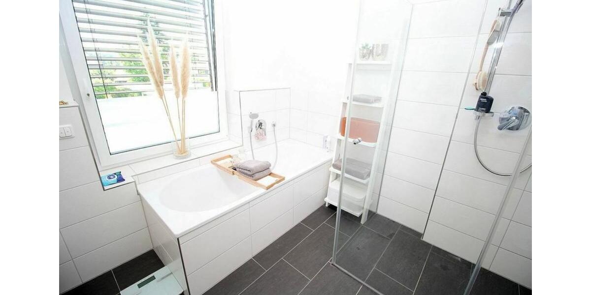 Terrassenwohnung Porta Westfalica - 3 Zimmer, 108 m&sup2;, 1.080&euro; | Angebot:25129068