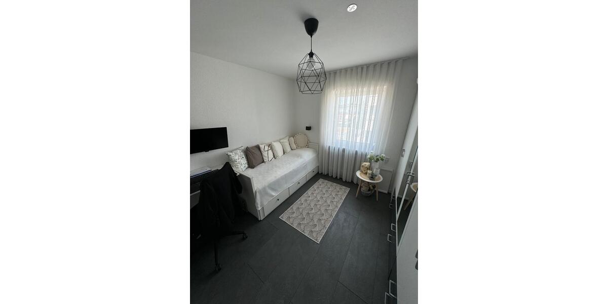 Etagenwohnung Neufahrn bei Freising Mintraching-Grüneck - 3 Zimmer, 89 m&sup2;, 1.750&euro; | Angebot:25940417