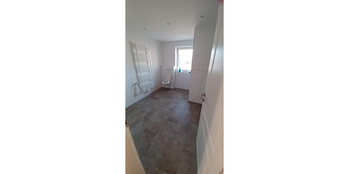 Einfamilienhaus Wesselburen - 4 Zimmer, 130 m&sup2;, 1.300&euro; | Angebot:26030818