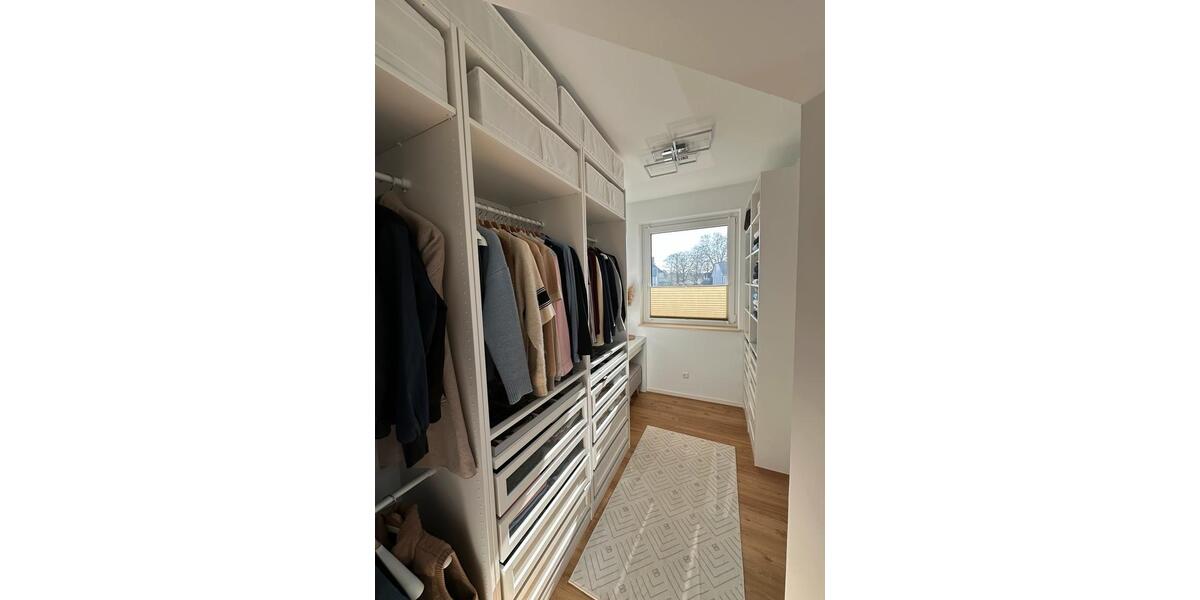 Etagenwohnung Wolmirstedt - 3.5 Zimmer, 102 m&sup2;, 1.267&euro; | Angebot:26602660