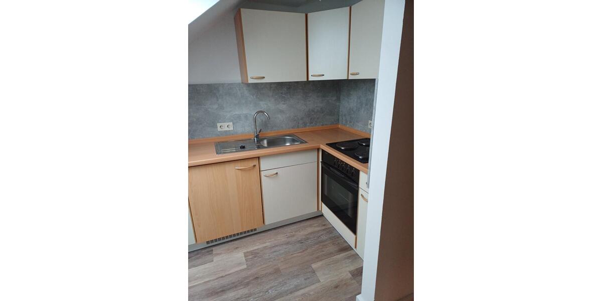 Dachgeschoßwohnung Pritzwalk - 1 Zimmer, 41 m&sup2;, 297&euro; | Angebot:25053554