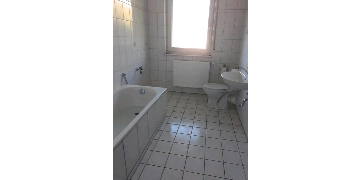 Etagenwohnung Sulingen - 3 Zimmer, 89 m&sup2;, 630&euro; | Angebot:26600942