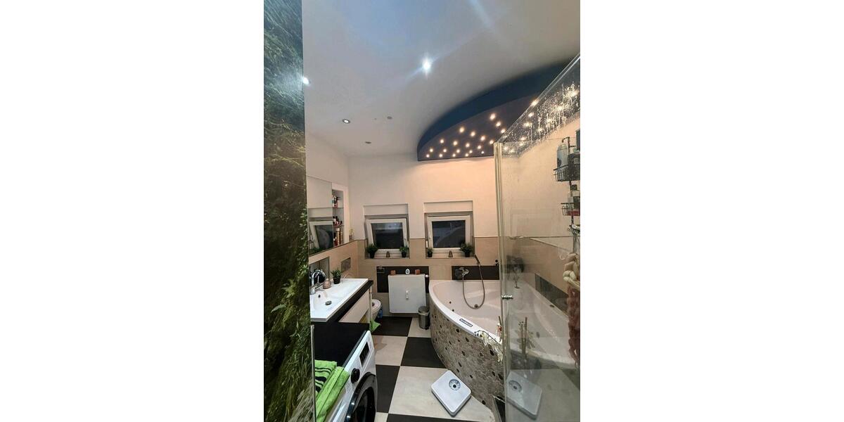 Erdgeschoßwohnung Düsseldorf Stadtbezirk 8 - 4 Zimmer, 100 m&sup2;, 1.800&euro; | Angebot:24755789