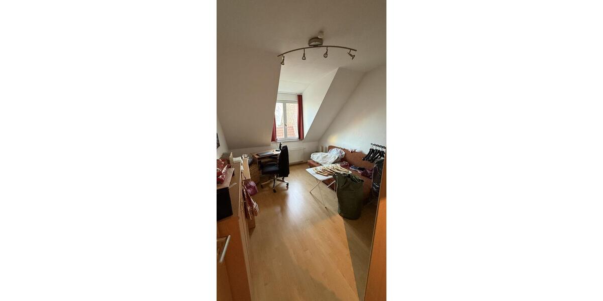 Dachgeschoßwohnung Stralsund - 3 Zimmer, 72 m&sup2;, 828&euro; | Angebot:26649256