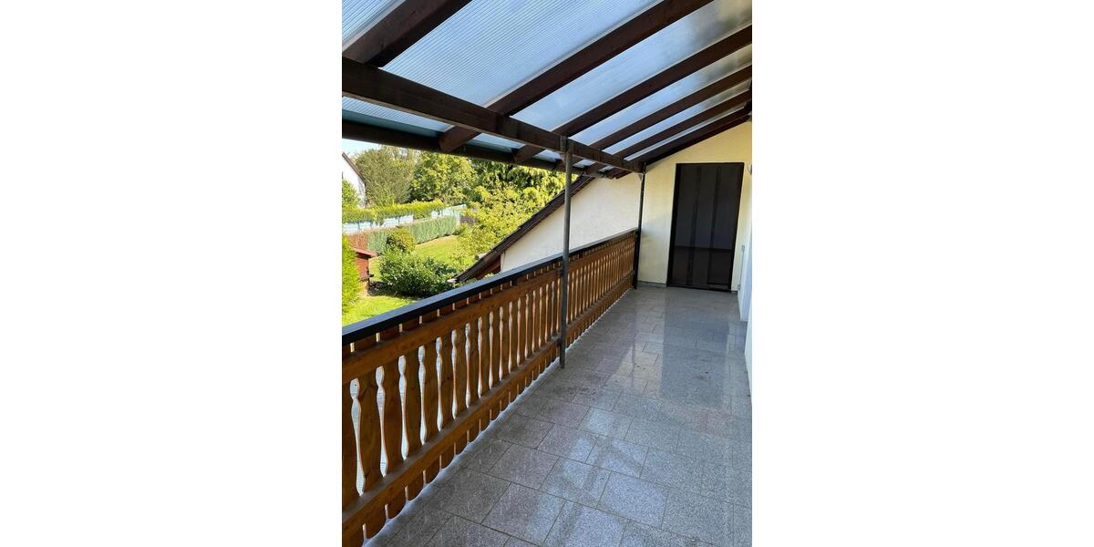 Dachgeschoßwohnung Heusweiler - 4 Zimmer, 111 m&sup2;, 850&euro; | Angebot:26444346