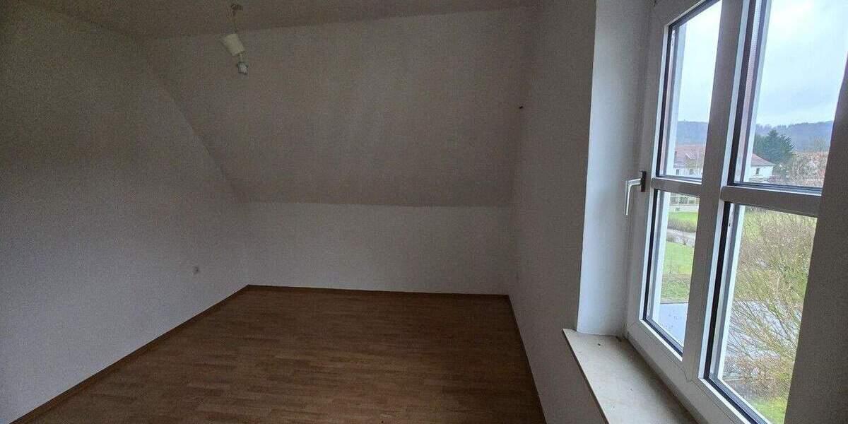 Etagenwohnung Wanfried - 2 Zimmer, 35 m&sup2;, 250&euro; | Angebot:25735924