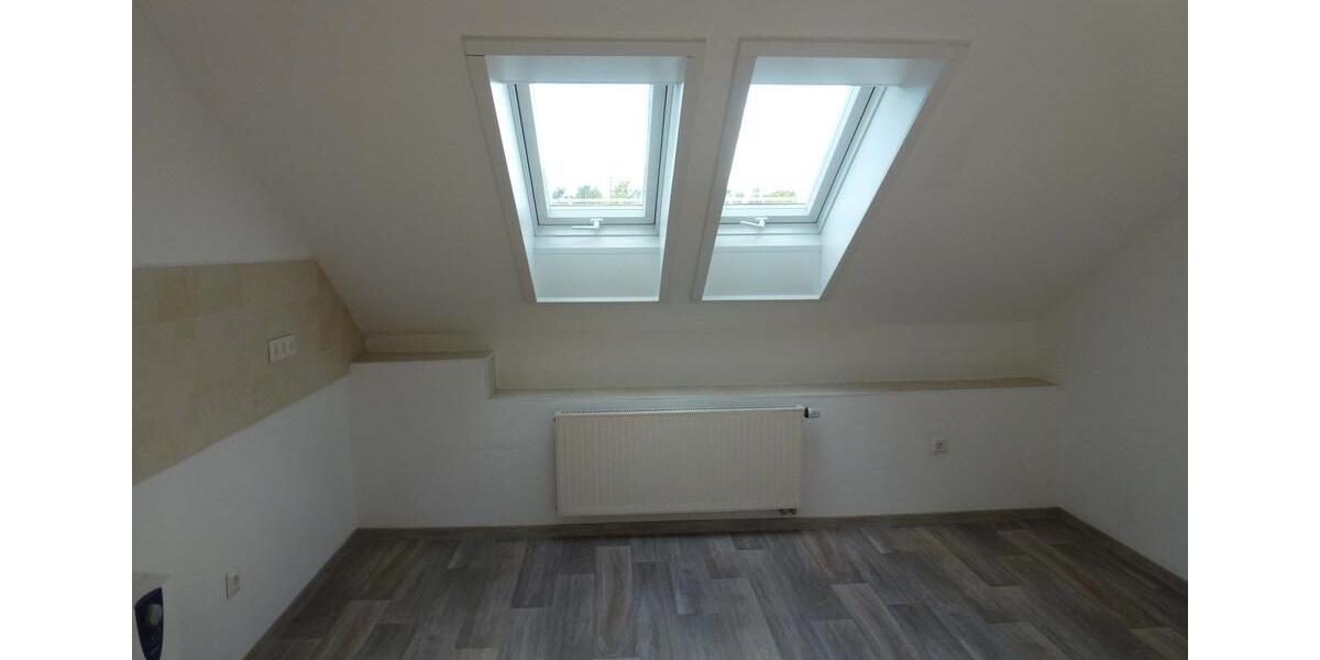 Dachgeschoßwohnung Röttenbach - 2 Zimmer, 79 m&sup2;, 640&euro; | Angebot:26129629