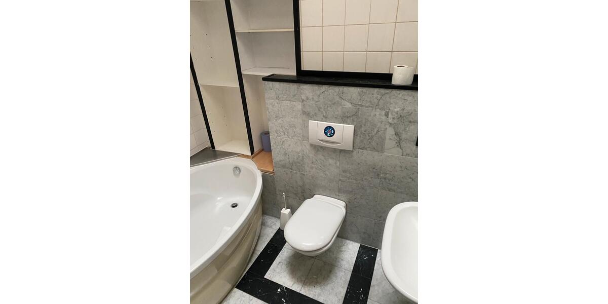 Dachgeschoßwohnung Neumünster - 3 Zimmer, 95 m&sup2;, 850&euro; | Angebot:24564033