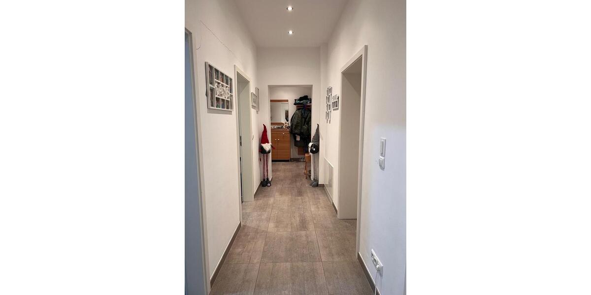 Etagenwohnung Hattingen - 5 Zimmer, 125 m&sup2;, 1.200&euro; | Angebot:24344944