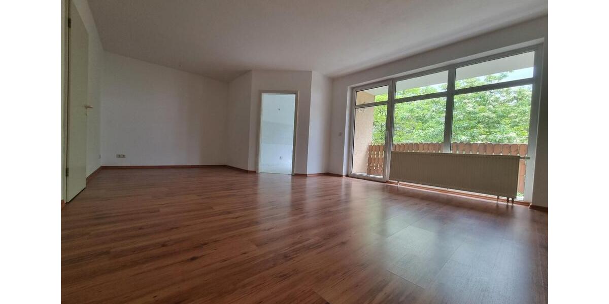 Etagenwohnung Halberstadt - 3 Zimmer, 77 m&sup2;, 385&euro; | Angebot:26617825