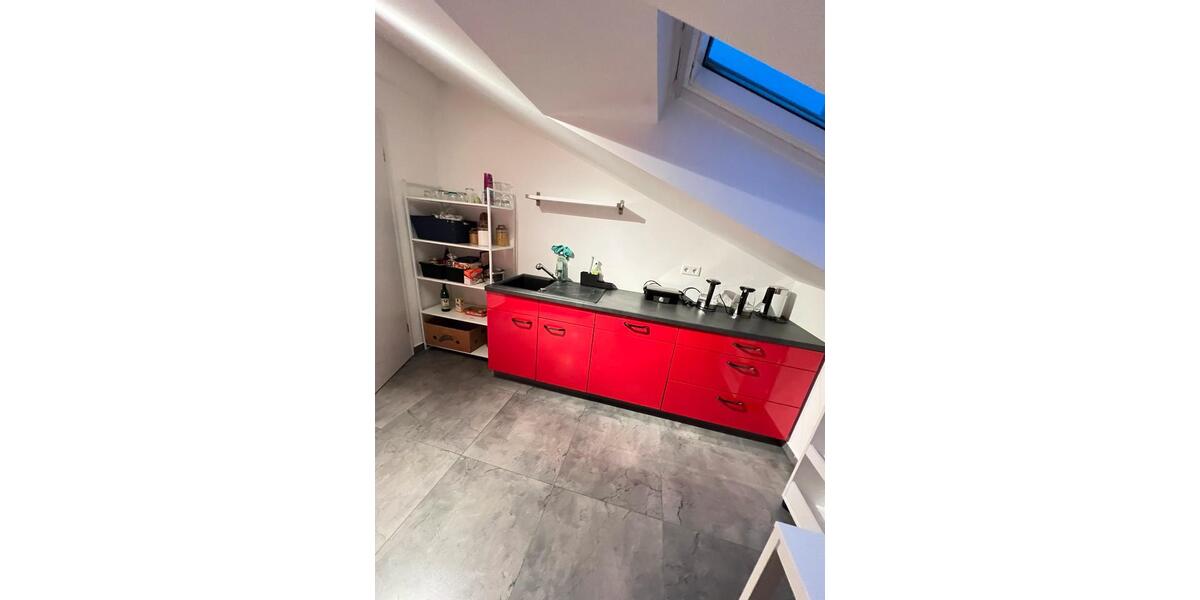 Dachgeschoßwohnung Gießen - 3 Zimmer, 105 m&sup2;, 520&euro; | Angebot:25752113