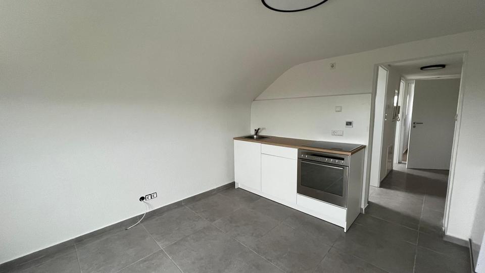 Dachgeschoßwohnung Herrenberg - 2 Zimmer, 40 m&sup2;, 690&euro; | Angebot:26630899