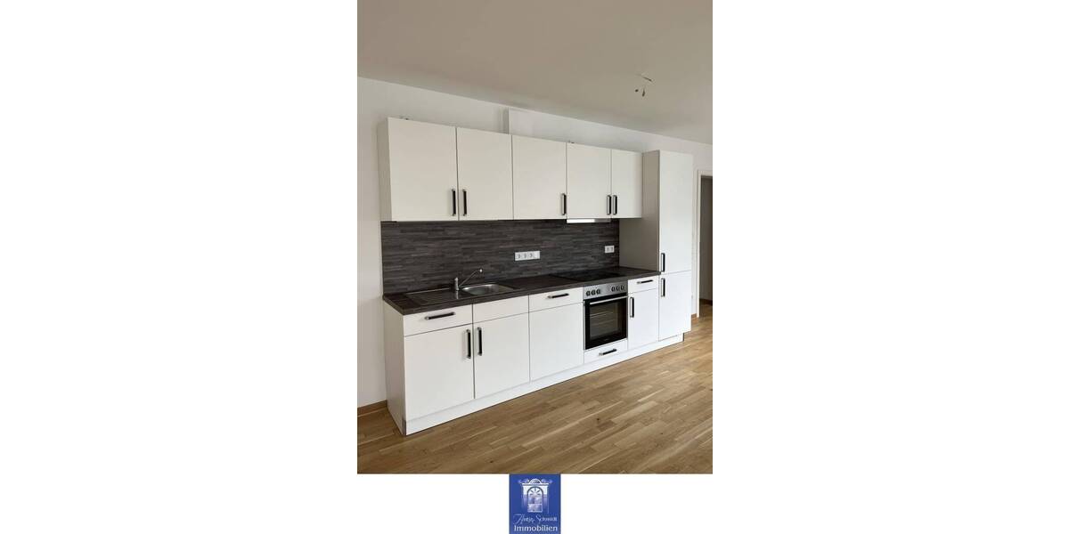 Etagenwohnung Dresden Innere Altstadt - 3 Zimmer, 101 m&sup2;, 1.325&euro; | Angebot:26835564