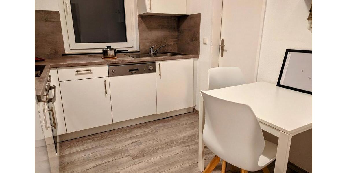 Wohnen auf Zeit Bremen - 5 Zimmer, 200 m&sup2;, 20&euro; | Angebot:14569036